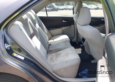 2012 Toyota Camry Le z USA, uszkodzony, nr VIN 4T4BF1FK2CR213908